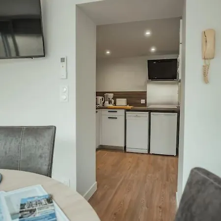 公寓 Jacuzzi Et Terrasse *