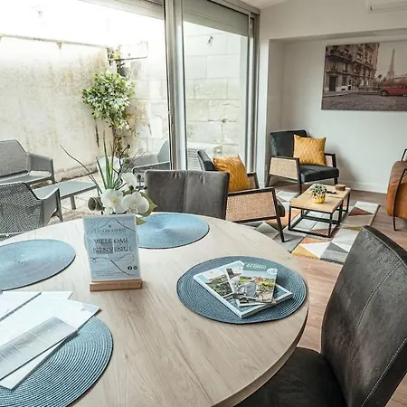 Jacuzzi Et Terrasse * 索米尔