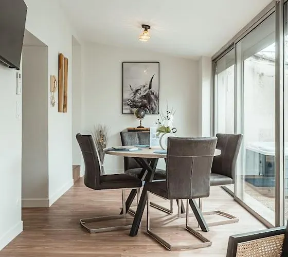 Jacuzzi Et Terrasse Apartment *